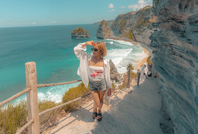 Nusa Penida Iconic Land Tour & Caspla Pontoon Watersports Combo thumbnail 3